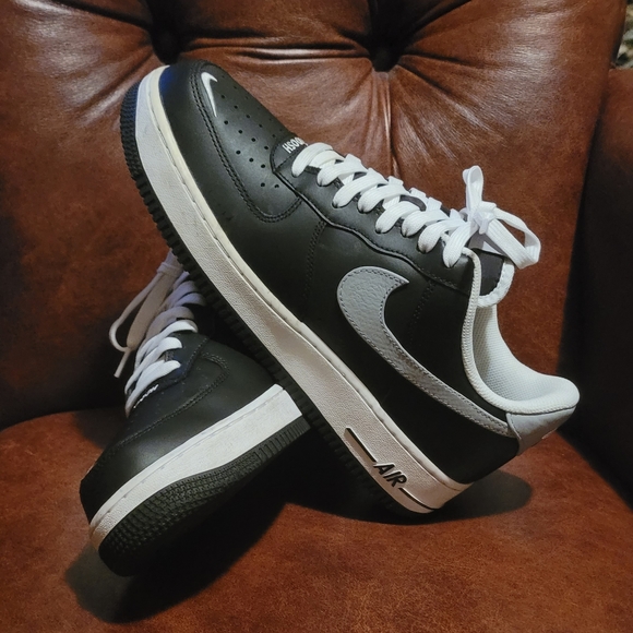 Nike Other - Nike Air Force 1 '07 LV8 Swoosh